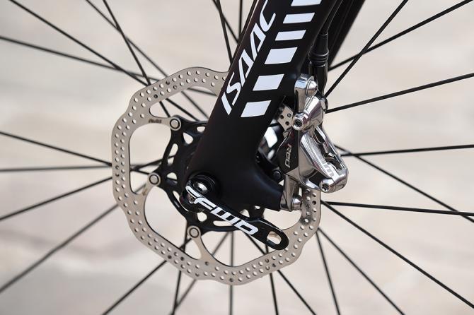 a_front_sram_disc_brake_670.jpg