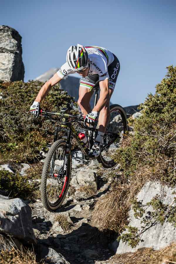 SCOTT-ODLO_Nino Schurter_Action-Image_2016_Bike_SCOTT-Sports_10.jpg