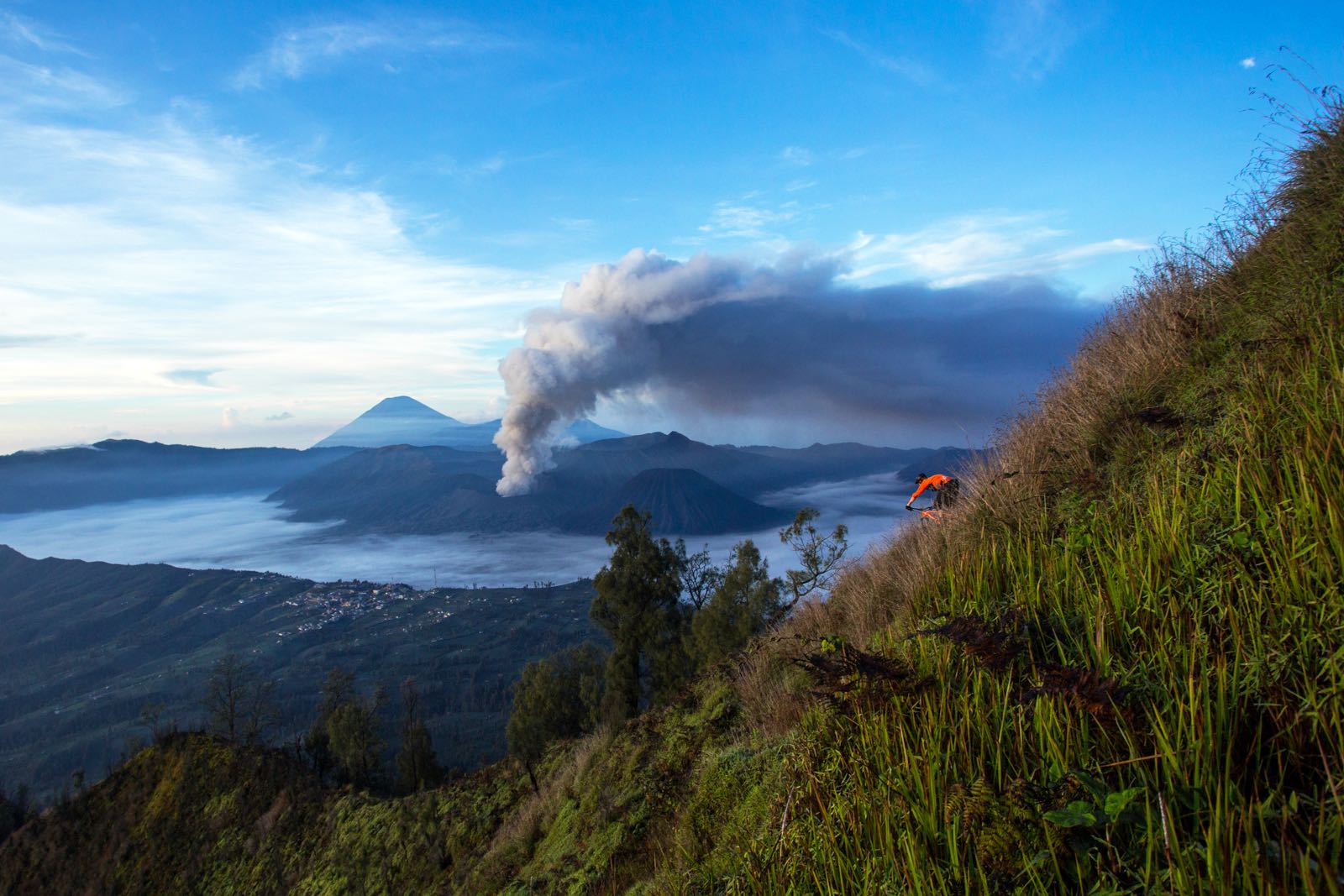 201604-KURT SORGE- BROMO MOUNT- by Rob Dunnet-6.jpg