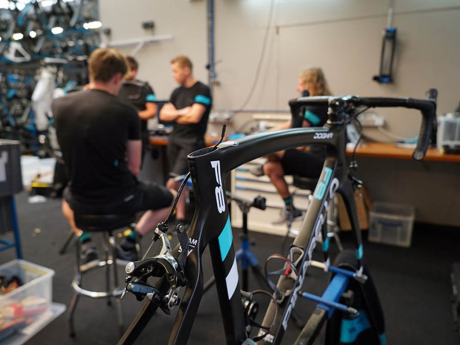 team-sky-service-course-pinarello_3494088.jpg