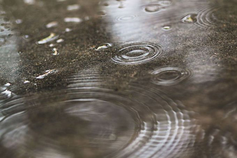 下雨天不是适合穿骑行短袖的日子.jpg