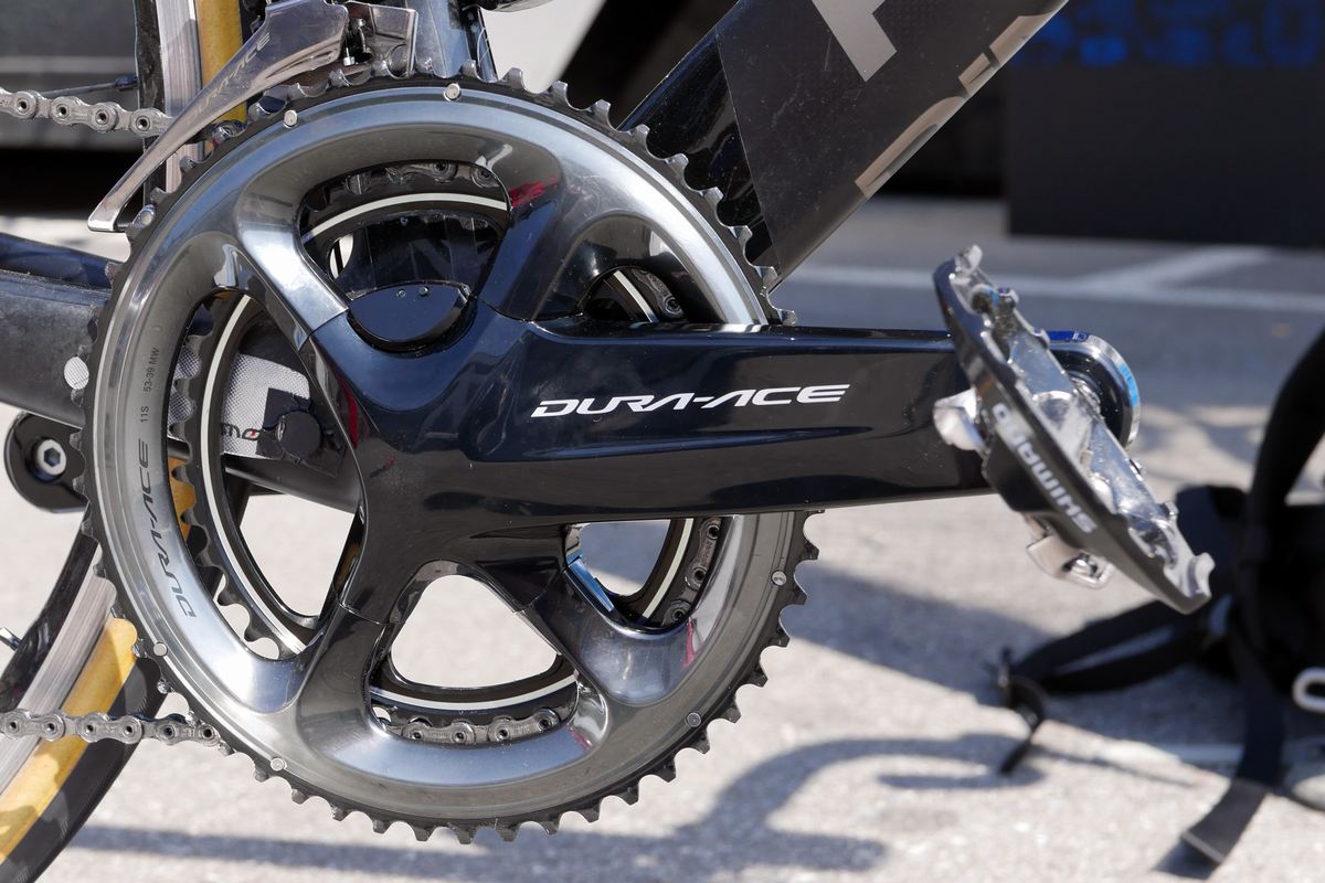 Shimano-r9100_Dura-Ace_FC-R9100-P_power-meter-crankset_overall.jpg
