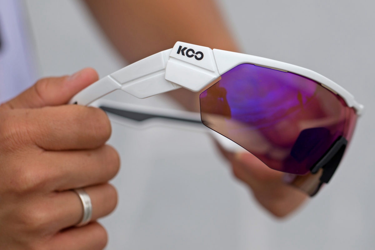 KOO-Open-Cube-sunglasses-by-Kask_light-half-frame-cycling-glasses_Cervelo-Bigla_folding-pivot.jpg