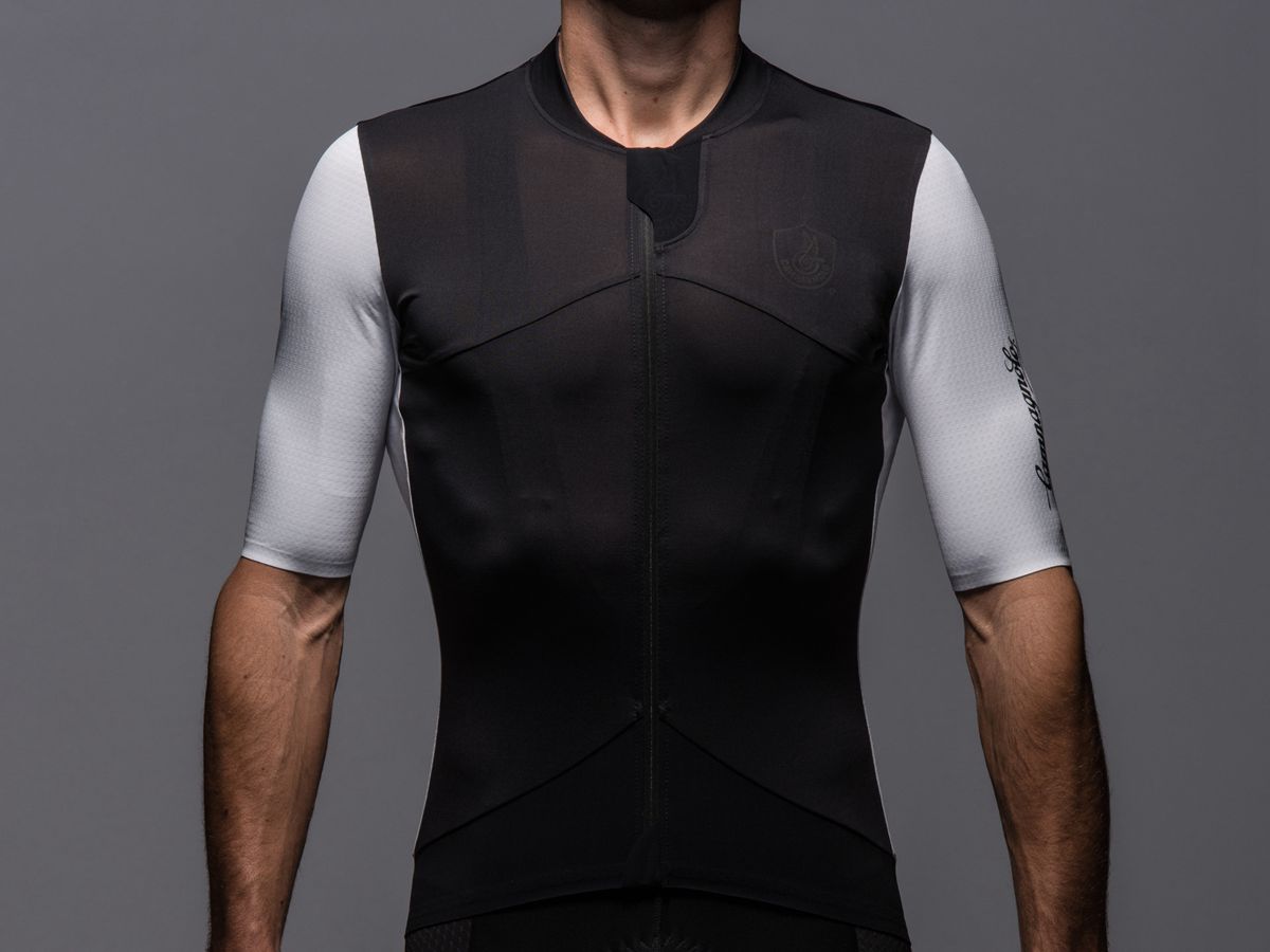 C-TECH_jersey_-_short_sleeve_BLACK_1.jpg