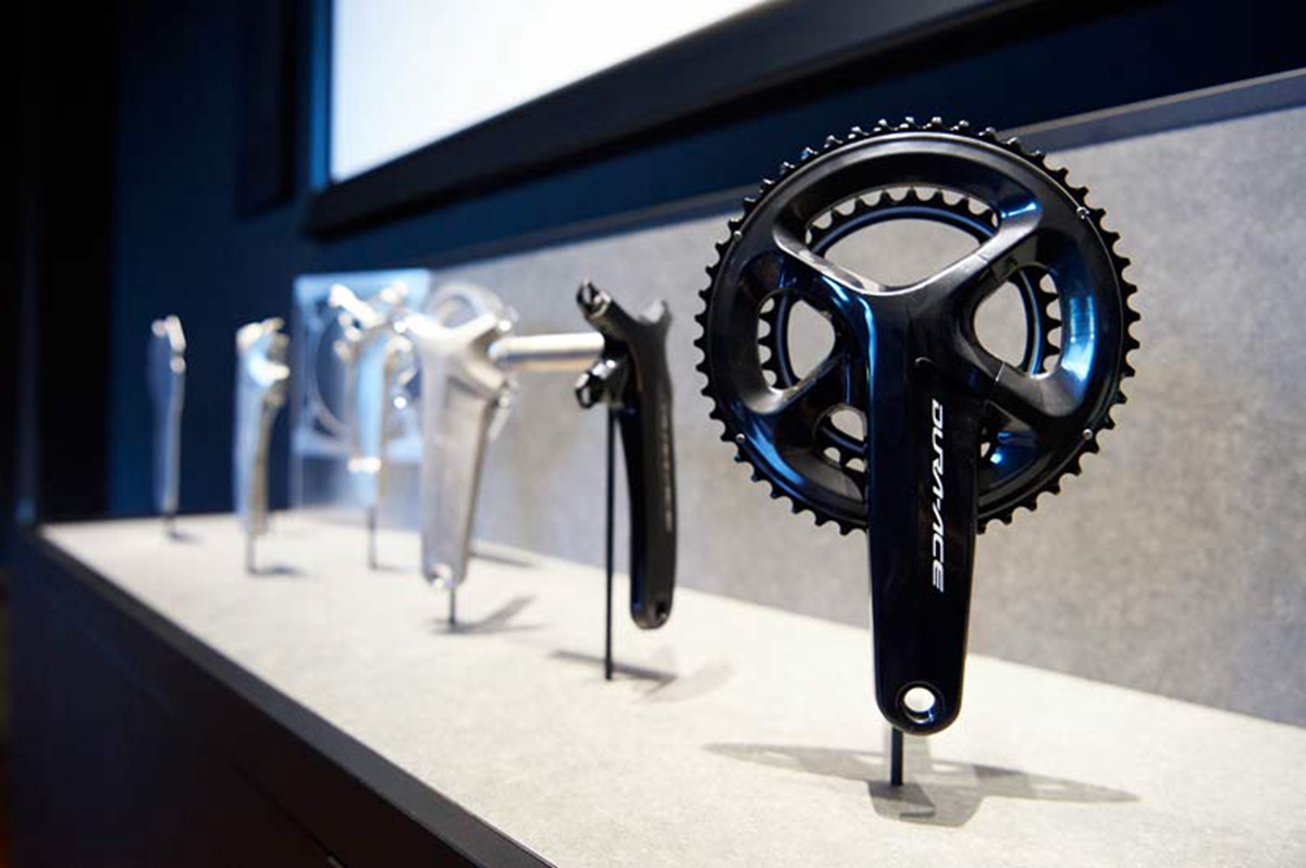 shimano-factory-tour-forming-cold-forged-cranksets02.jpg