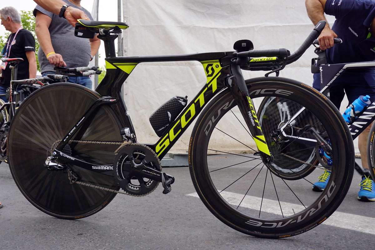 2018-GiroDItalia-Scott-Mitchelton-Scott-Plasma-TT-team-bike01.jpg