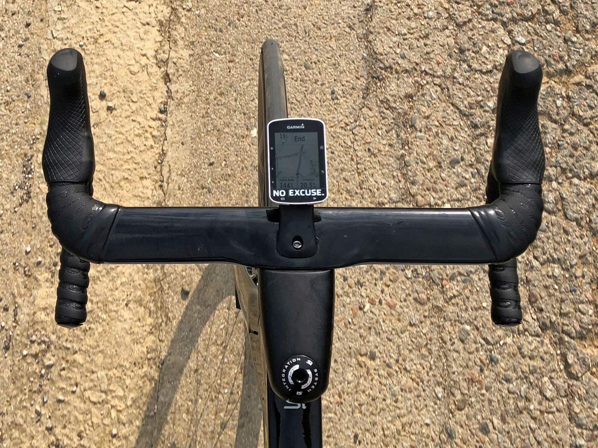 Cannondale-SystemSix_carbon-disc-brake-aero-road-bike-Faster-Everywhere_Si-integrated-cockpit.jpg