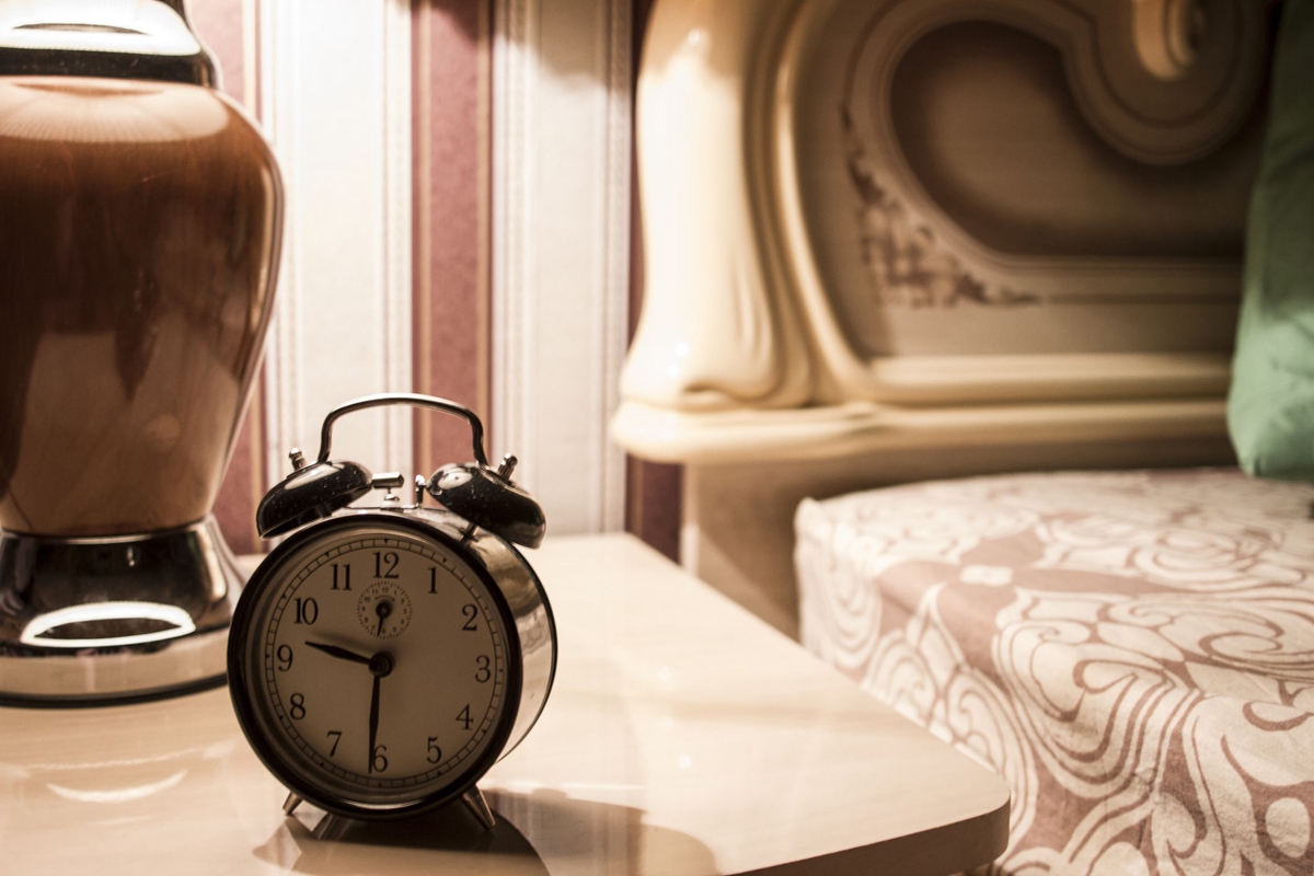 bed-on-time-1535127186.jpg