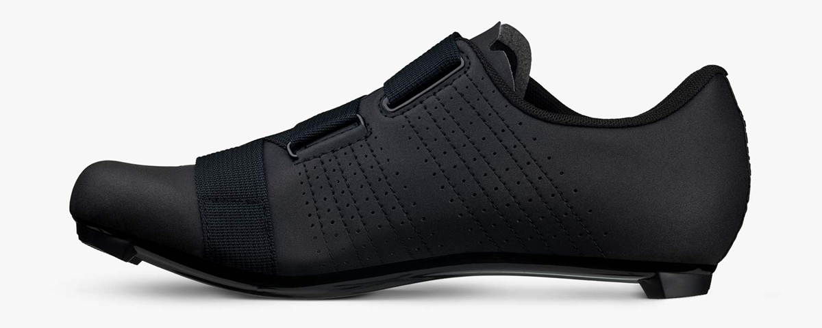 2019-Fizik-Tempo-Powerstrap-R5_affordable-carbon-reinforced-nylon-sole_velcro-strap_road-bike-shoes_black-inside.jpg