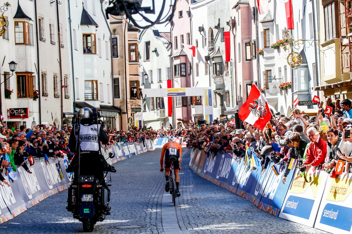 Rohan Dennis claims first TimeTrial world title - 2.jpg