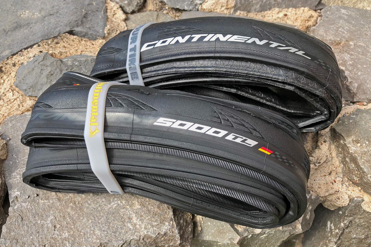 Continental-GP5000TL_Grand-Prix-GP-5000-TL_tubeless-road-all-around-performance-road-bike-tire_also-GP5000-clincher-version-folded.jpg