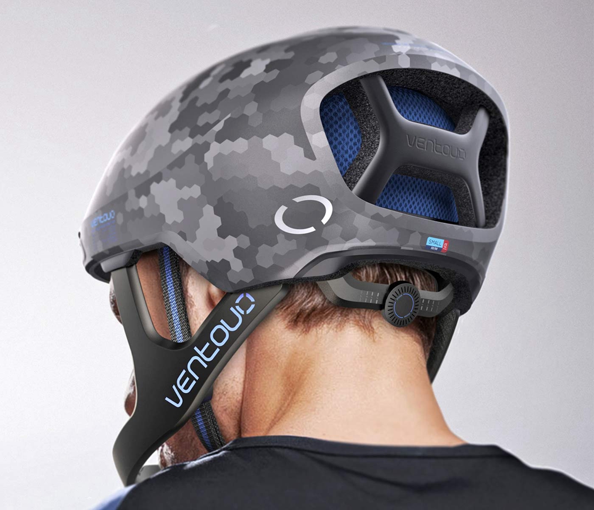 Ventoux-cycling-helmet_aero-full-face-road-bike-helmet-protection-concept_rear.jpg