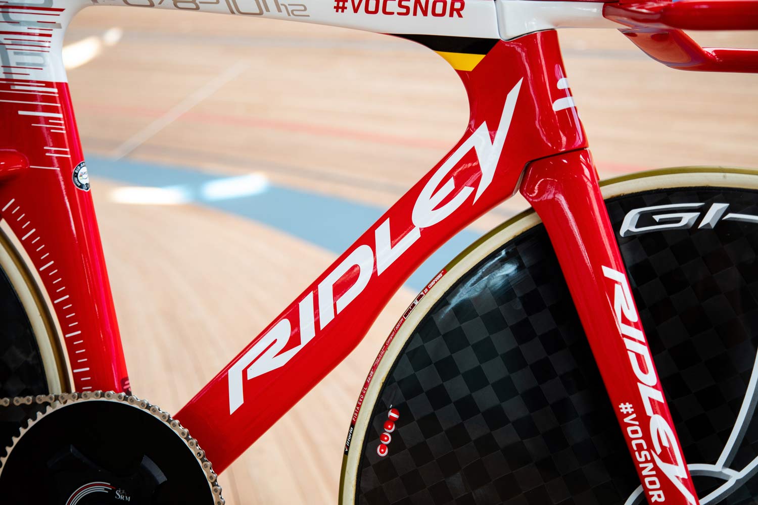 Victor-Campenaerts-Hour-Record_Ridley-Arena-TT_-custom-aero-track-bike_details.jpg