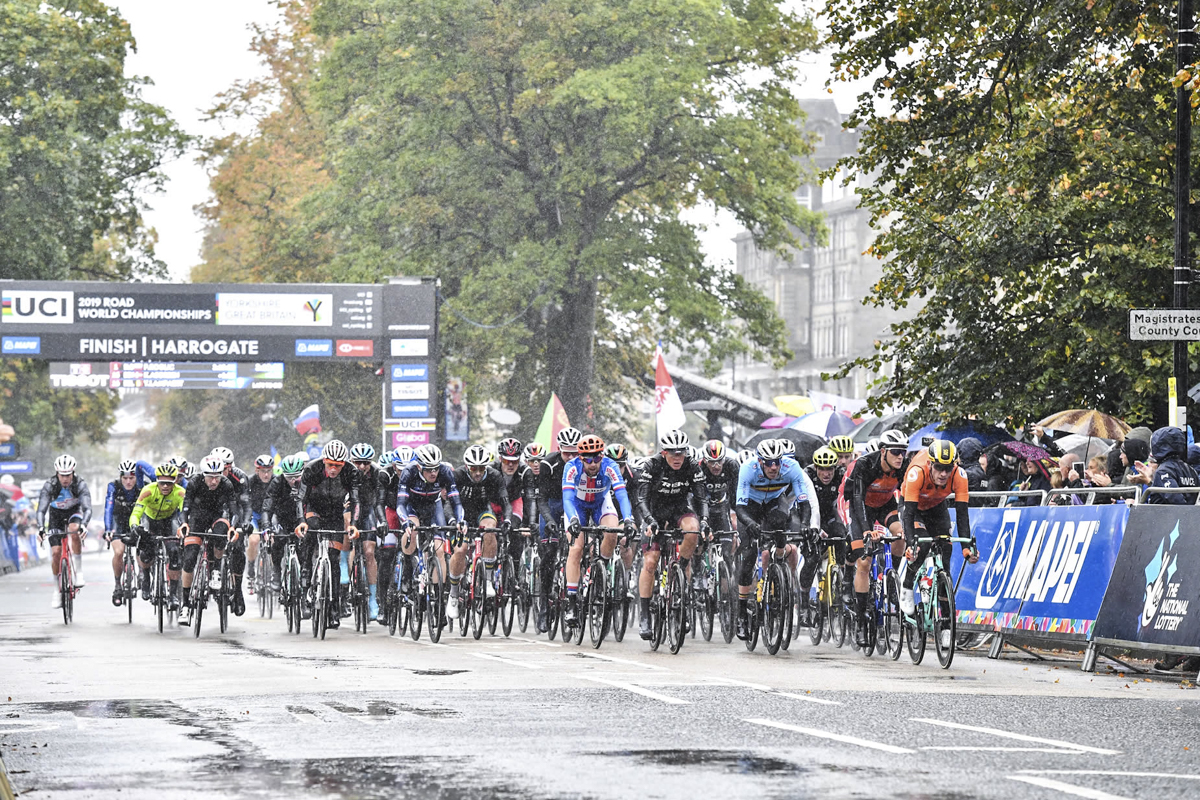 the-peloton-reach-the-harrogate-circuit.jpg