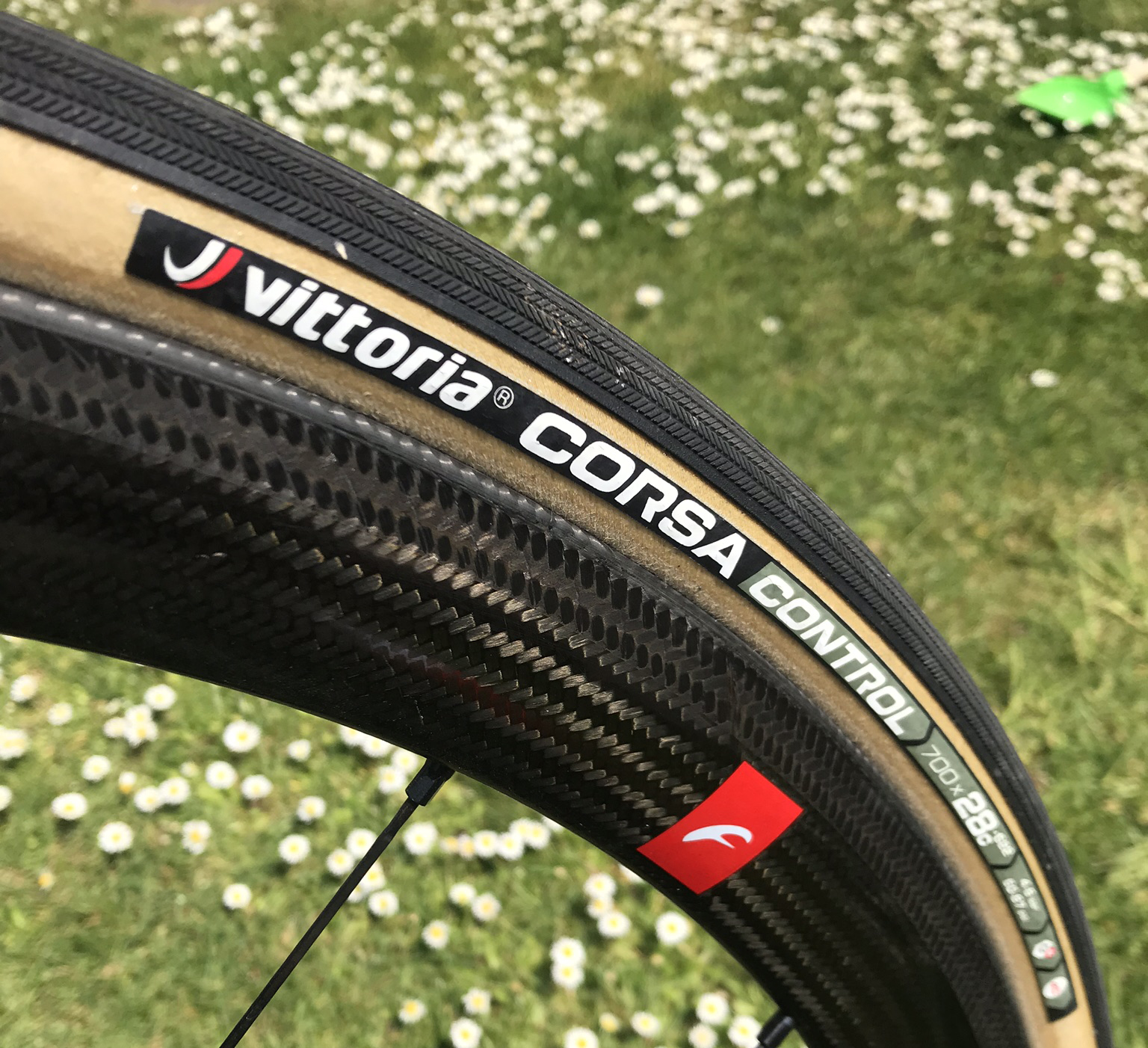 vittoria_corsa_control_tyre_1.jpg