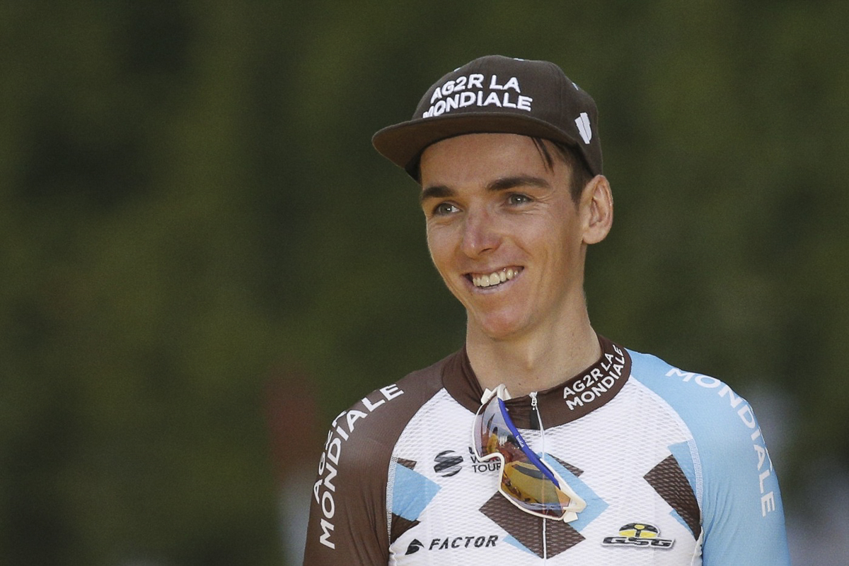 Romain-Bardet-3e-marche-podium-Tour-France-Paris-23-juillet-2017_0_1398_933.jpg