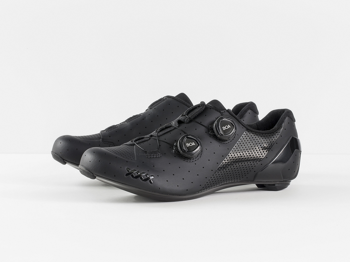 Bontrager XXX顶级公路锁鞋迎来全黑版本- 产品- 骑行家