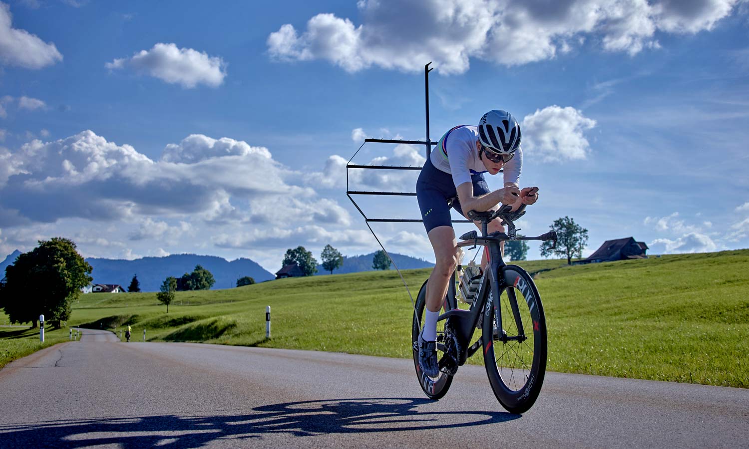 Swiss-Side-Hadron2-Ultimate-aero-road-wheels_aerodynamic-wide-tubeless-deep-carbon-road-bike-wheels_Swiss-Side-Rake-and-CdA-Meter (1).jpg
