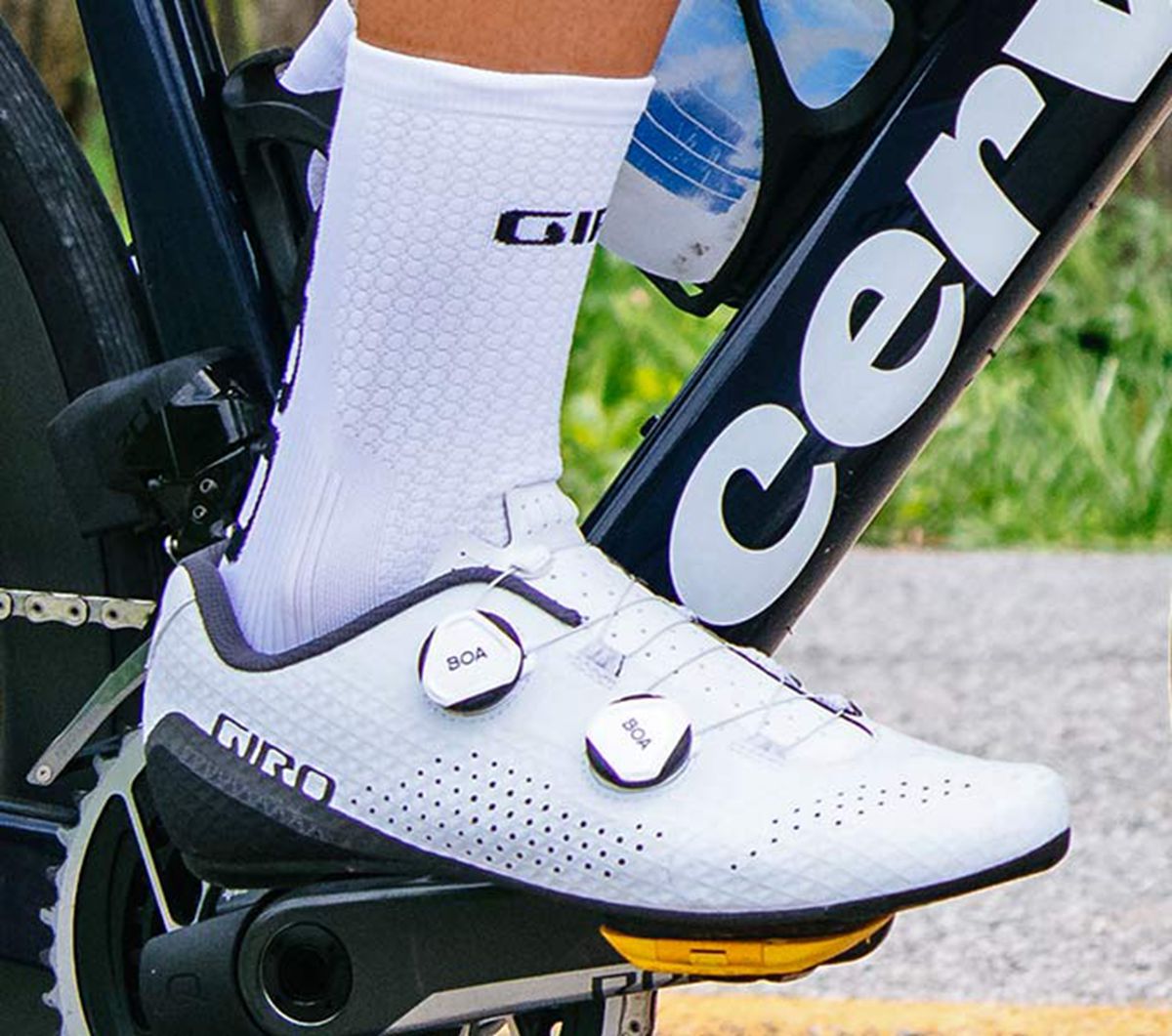 Giro-Regime-high-performance-road-shoes-at-a-mid-level-price_on-bike.jpg