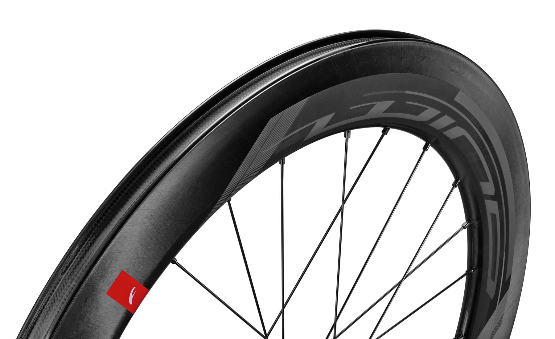 Fulcrum-Wind-75-DB-deep-aero-carbon-triathlon-wheels_rim-close-up-detail.jpg