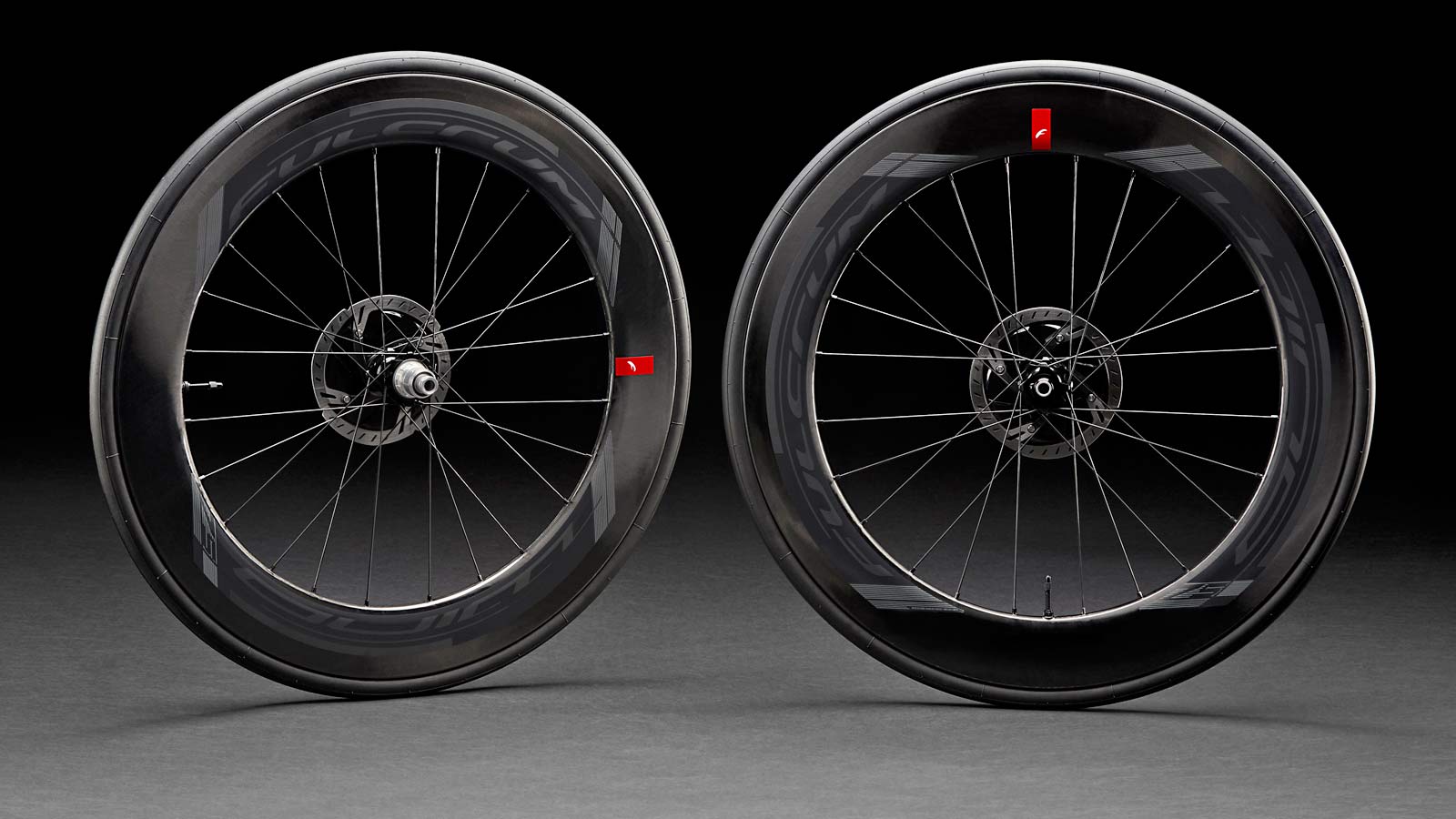 Fulcrum-Wind-75-DB-deep-aero-carbon-triathlon-wheels_wheelset-pair.jpg