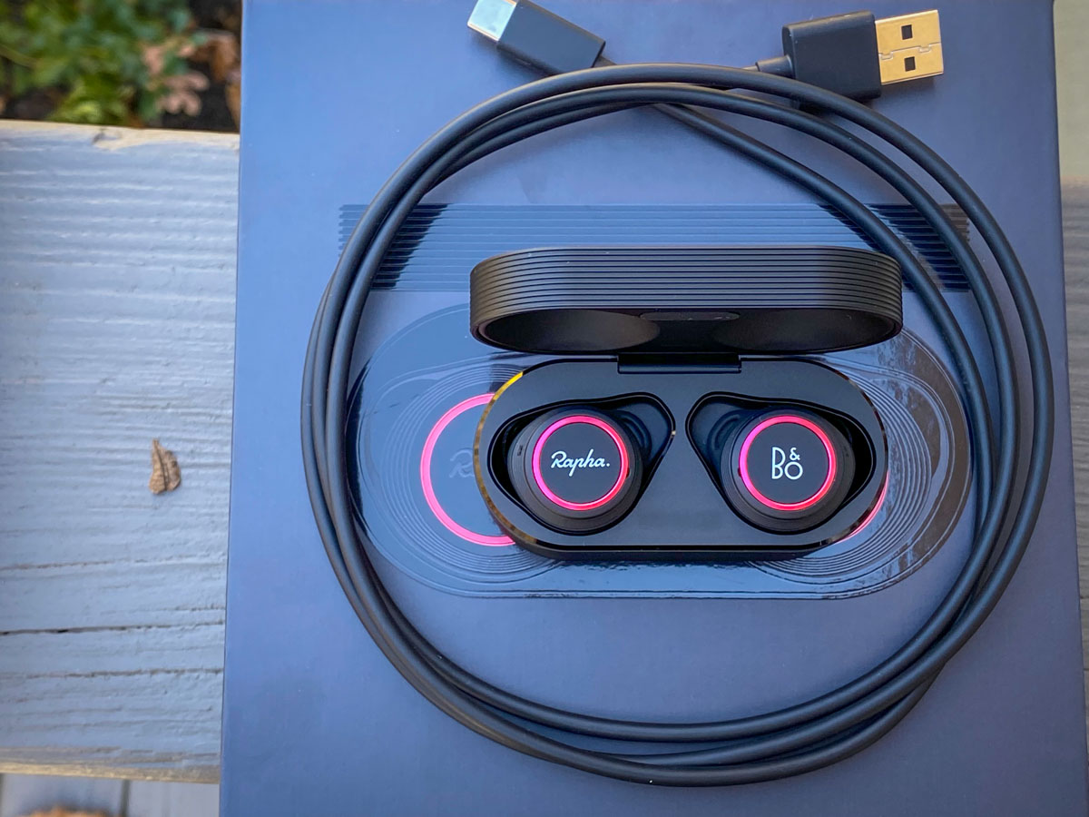 Rapha-x-Bang-Olufsen-E8-Sport-bluetooth-wireless-headphones-review-4.jpg