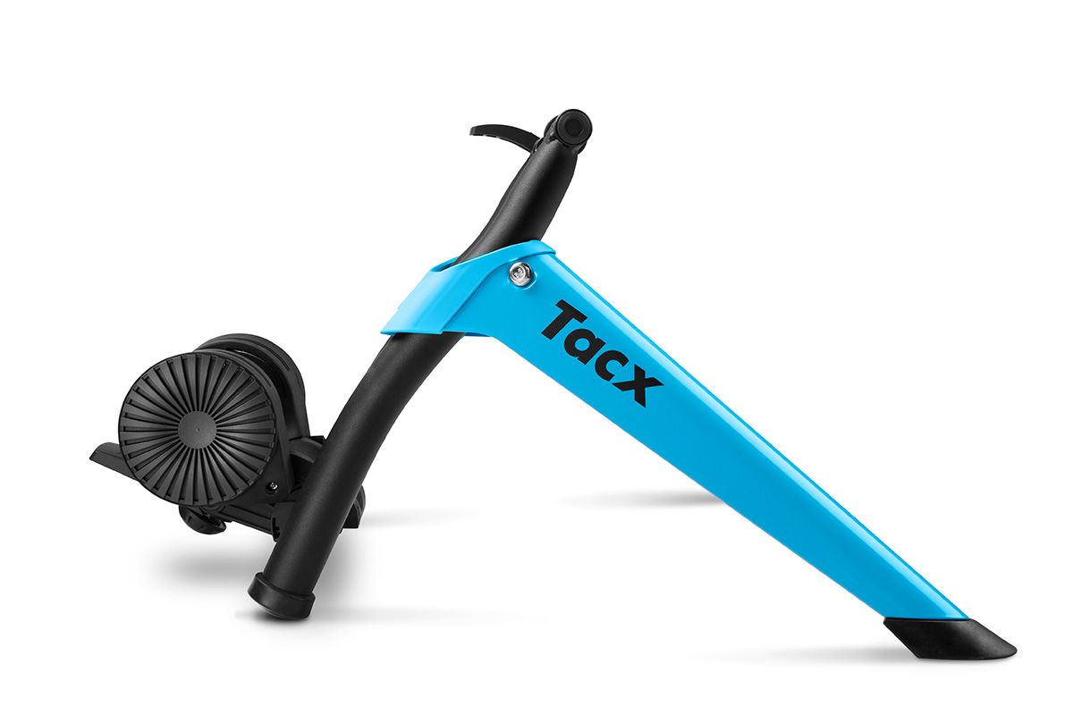 tacx-boost-flywheel-basic-indoor-trainer.jpg