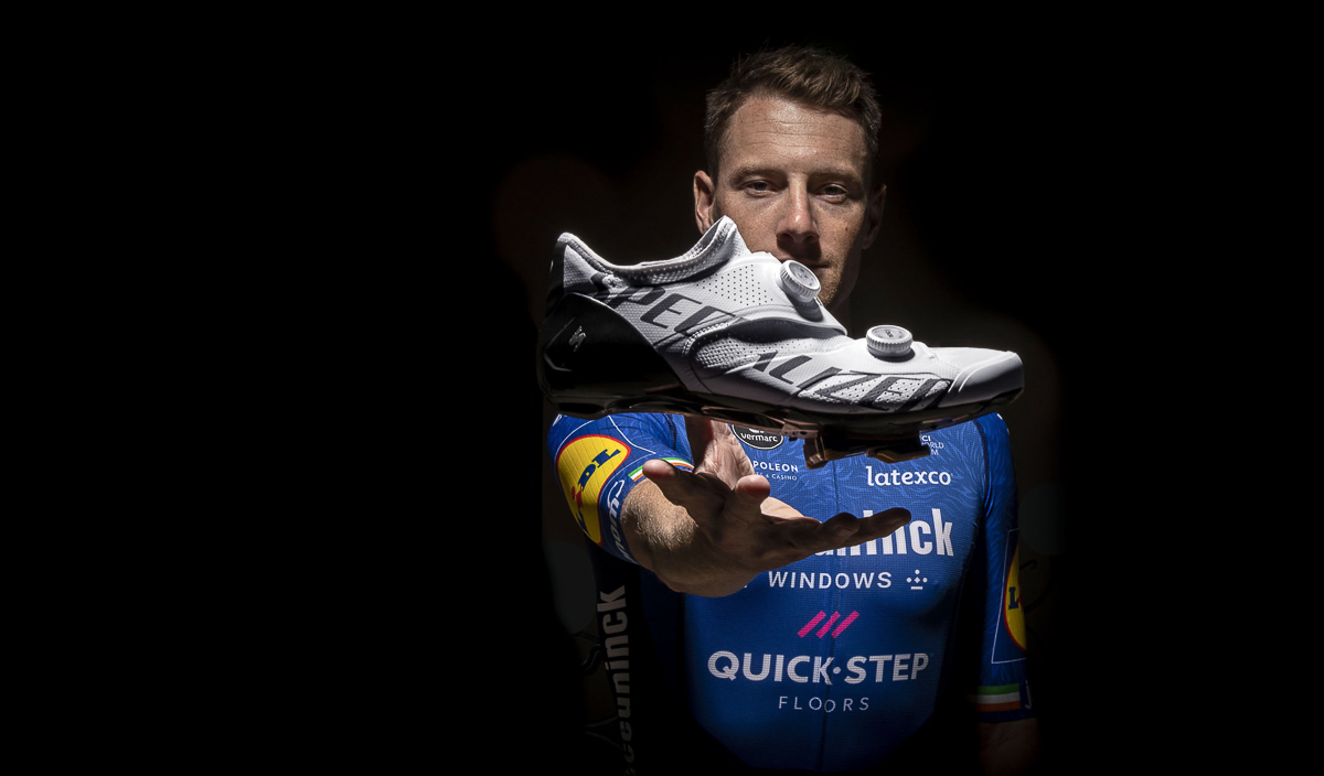 Ares_Sam_Bennett_Holding_Shoe.jpg