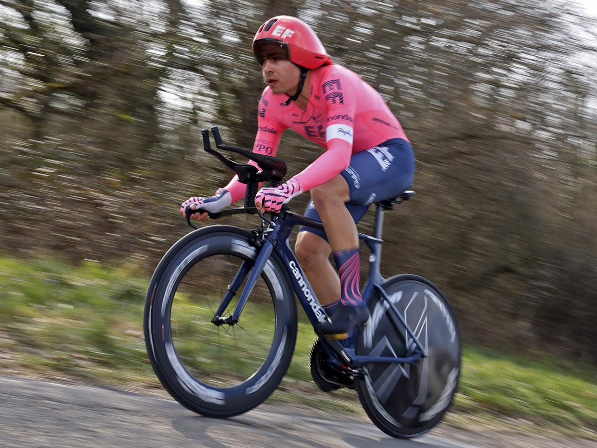 Vision-Metron-TFW-Disc-lightweight-carbon-TT-wheel_EF-pro-Cycling-Stefan-Bissegger_photo-by-Bettiniphoto_Paris-Nice.jpg