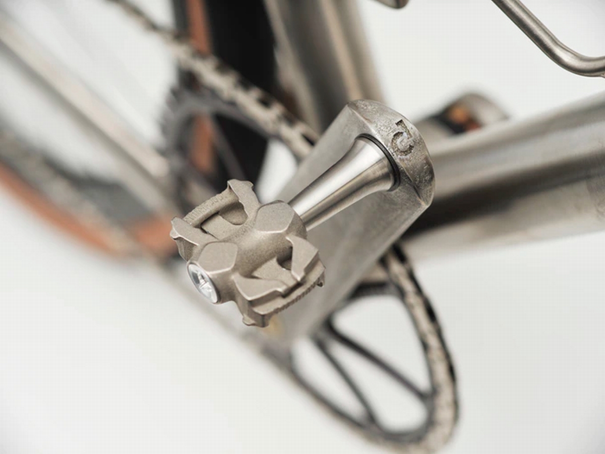 Titanum-3d-printed-titanium-pedal-MyTi.jpg