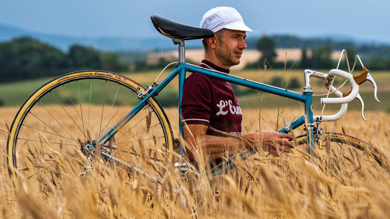 Vittoria-made-by-A-Dugast-L-Eroica-limited-edition-25mm-retro-vintage-tubular-road-bike-tires_complete.jpg