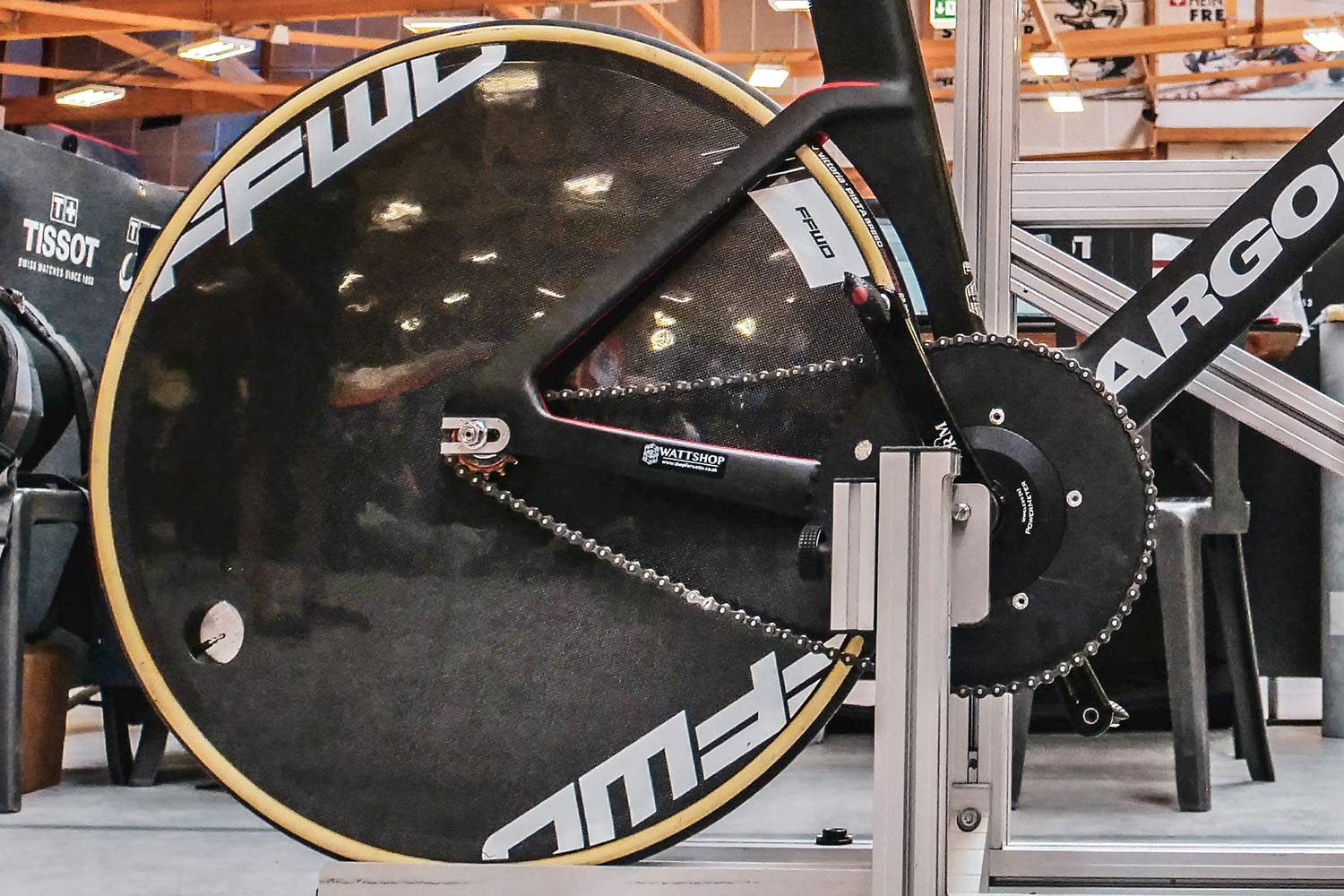 Joss-Lowden-Womens-Hour-Record-48405m-LeCol-Argon-18-Electron-Pro-custom-track-bike_photo-by-James-Huntly_WattShop-drivetrain.jpg