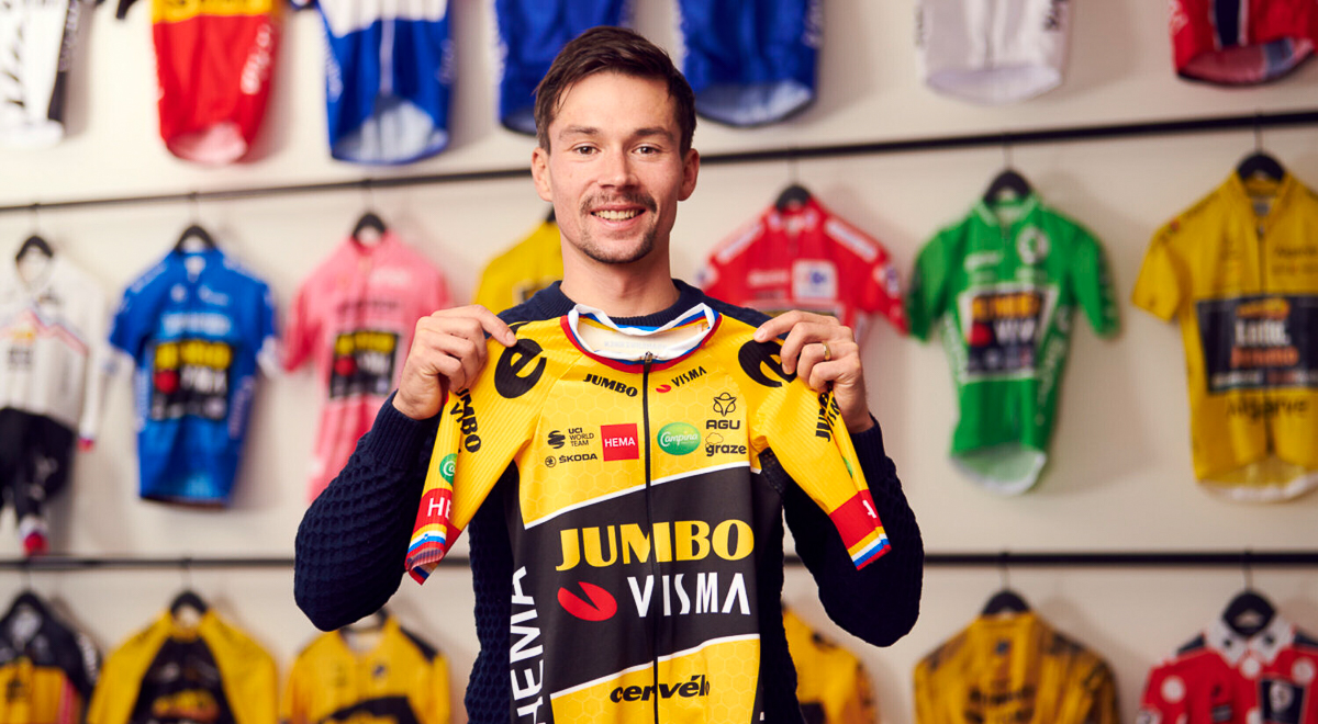 Primoz-Roglic_-contractverlenging-en-shirt-2022-4_2021-12-21-105310_ierj.jpg