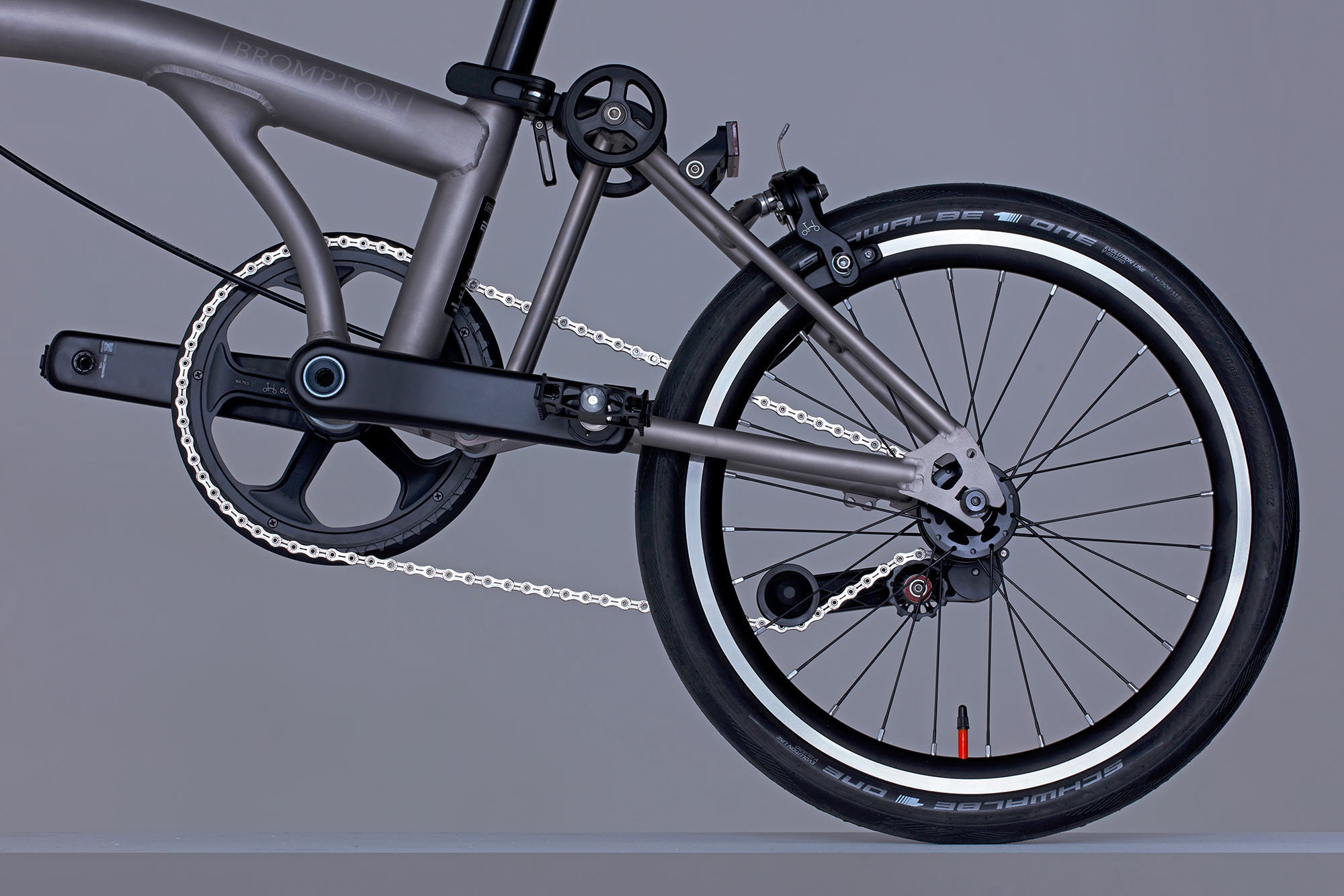 Brompton-T-Line-ultralight-titanium-folding-commuter-bike_rear-end-NDS.jpg