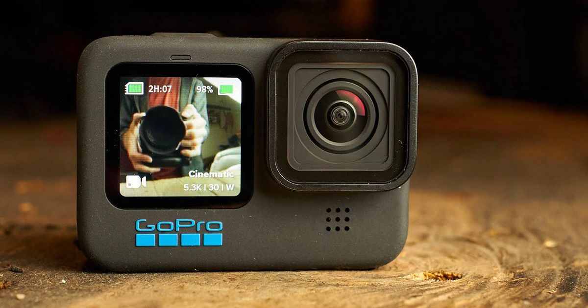 GoPro-Wants-to-Expand-its-Product-Line-Build-a-Professional-Camera.jpg