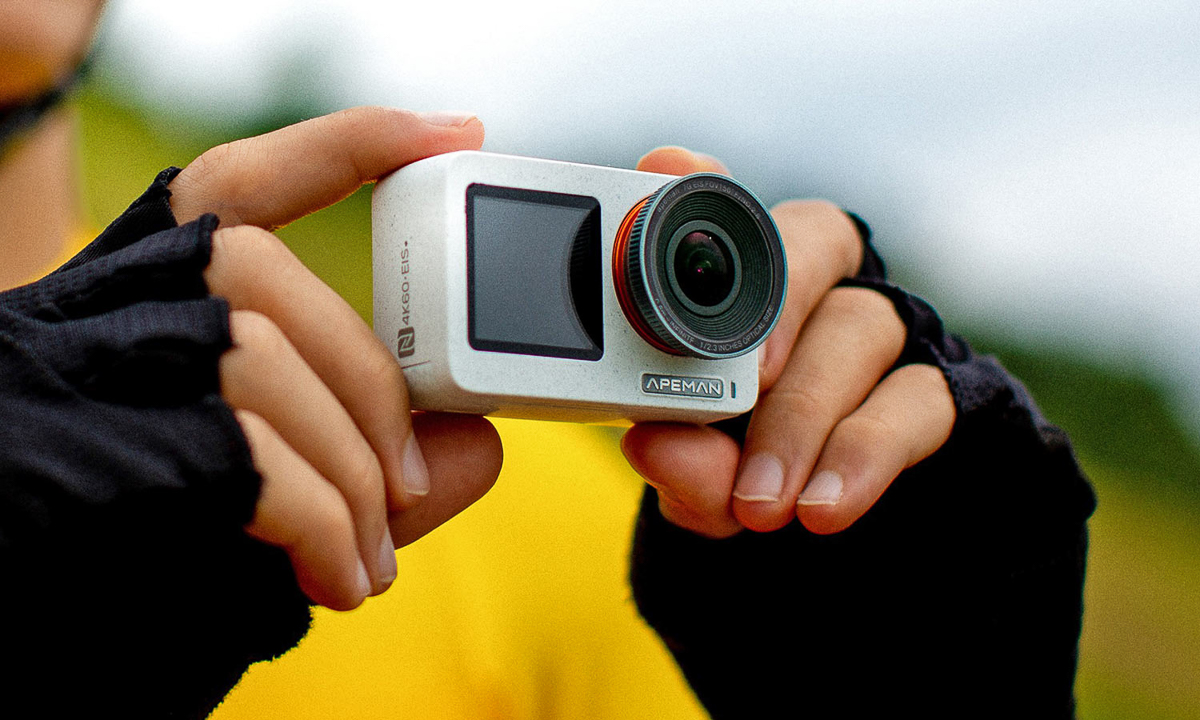 Apeman-Seeker-R1-all-in-one-cycling-safety-action-camera-light_cam-detail.jpg