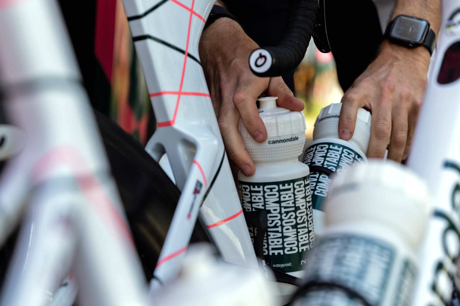 Cannondale-pro-only-compostable-water-bottle_peloton-cycling-bidon_EF-team-bikes.jpg