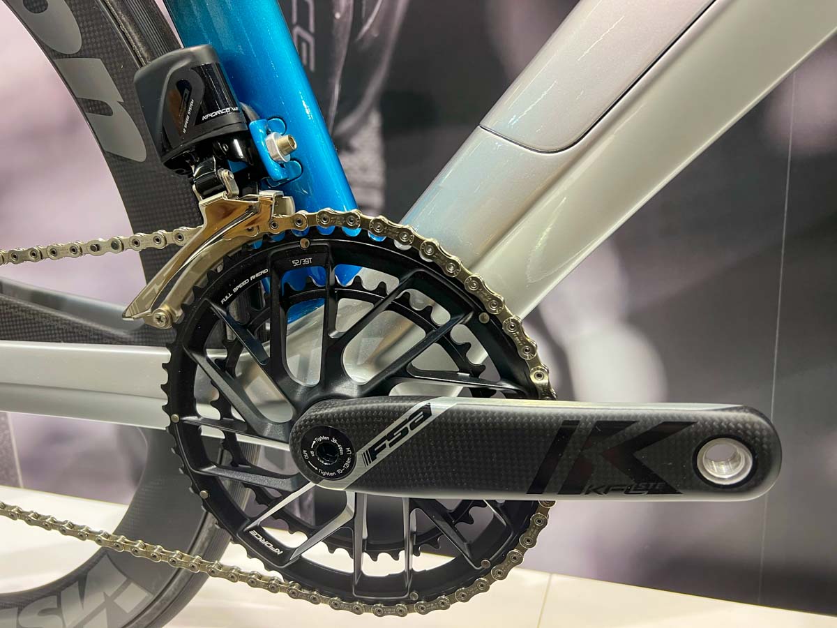 FSA-WE-12-speed-road-electronic-shifting-group-eurobike-3.jpg