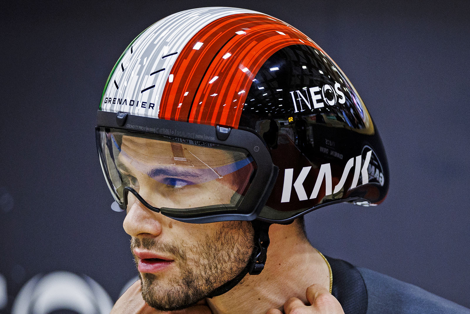 Kask-Bambino-Pro-Evo-aerodynamic-TT-helmet_new-Aero-Pro-Visor_angled.jpg