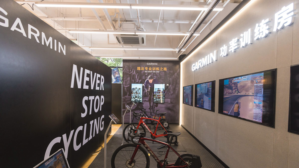 Garmin 佳明宣布2023年职业自行车队赞助名单