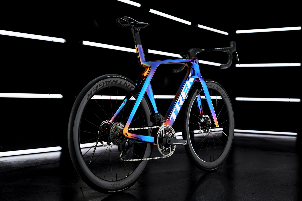 TDF-icon-ultra-iridescent-34-rear.jpg