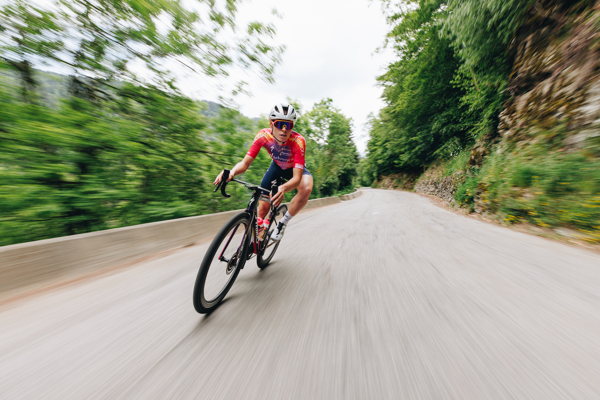 Specialized-Tarmac-SL8-Athlete-Demi-2.jpeg