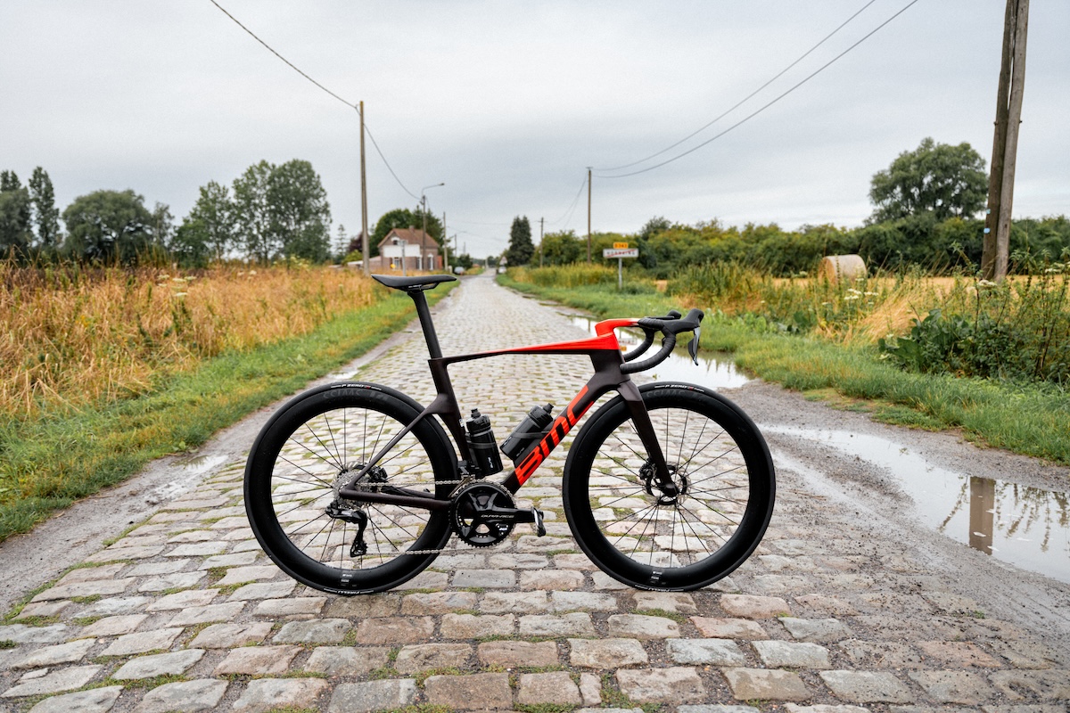 BMC_MY24_Teammachine_R_01_main_action_-34.jpg
