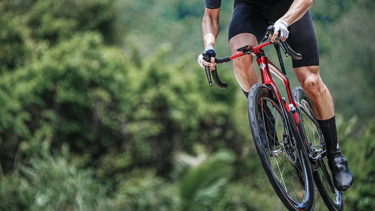 十年磨一剑incolor首款公路车INTROPY上市- 产品- 骑行家