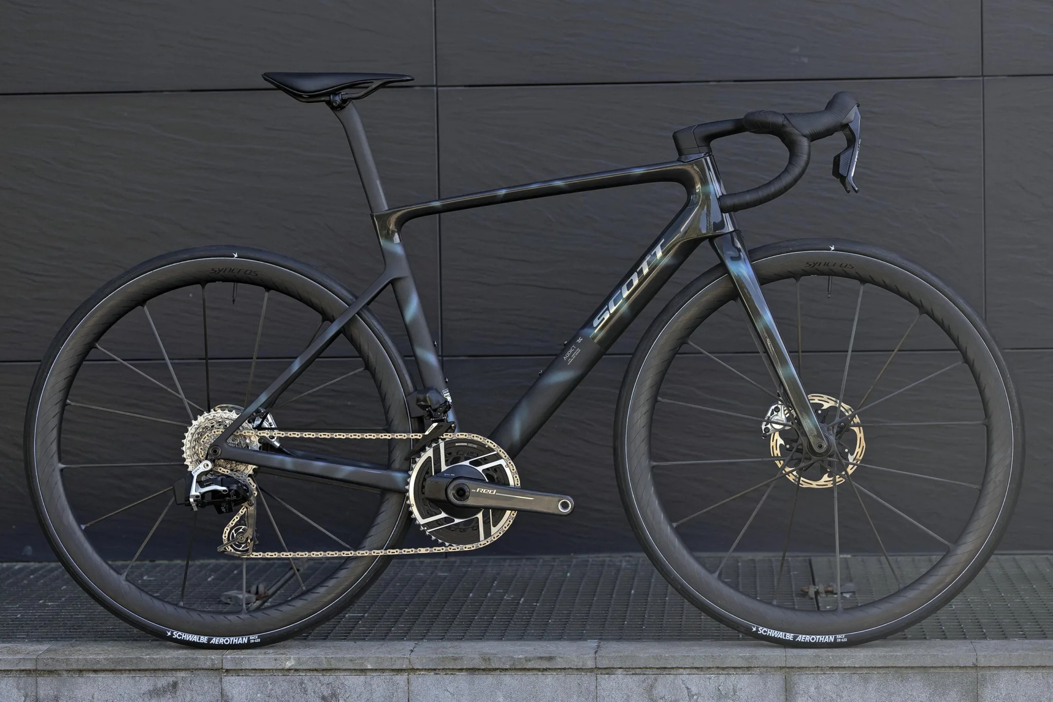 2024-Scott-Addict-RC-ultralight.jpg