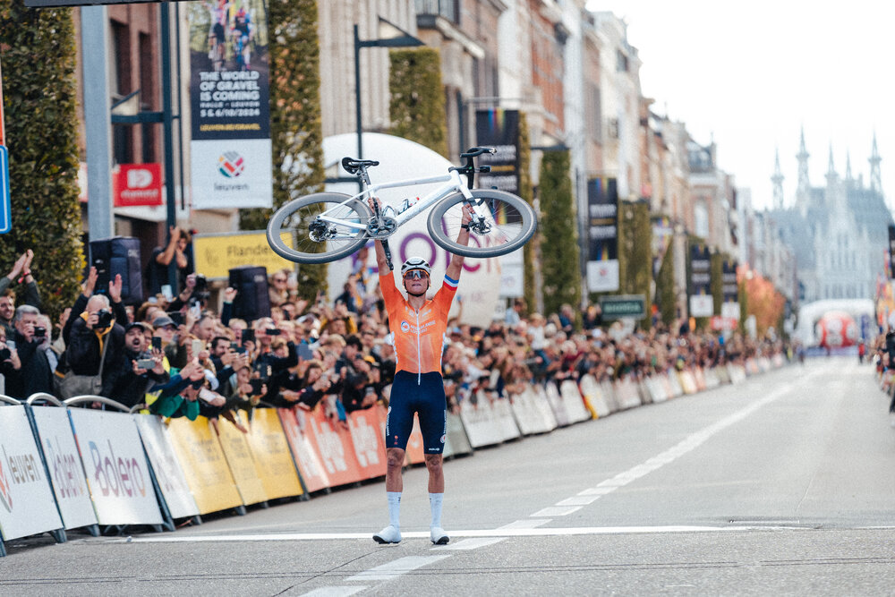 555141-Canyon_MvdP-Finish-highres-1022213-35009a-large-1728233196.jpg