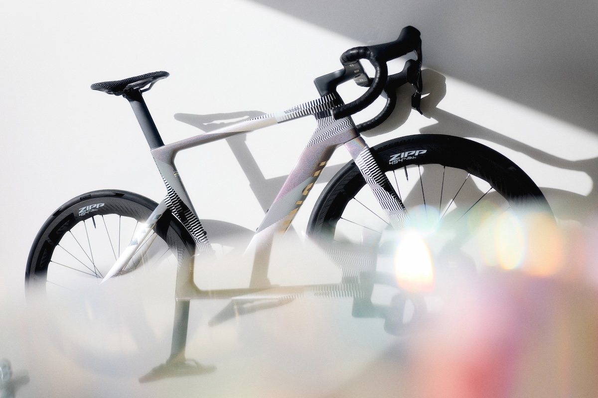 Mycanyon-Custom-Aeroad-CFR-art.jpg