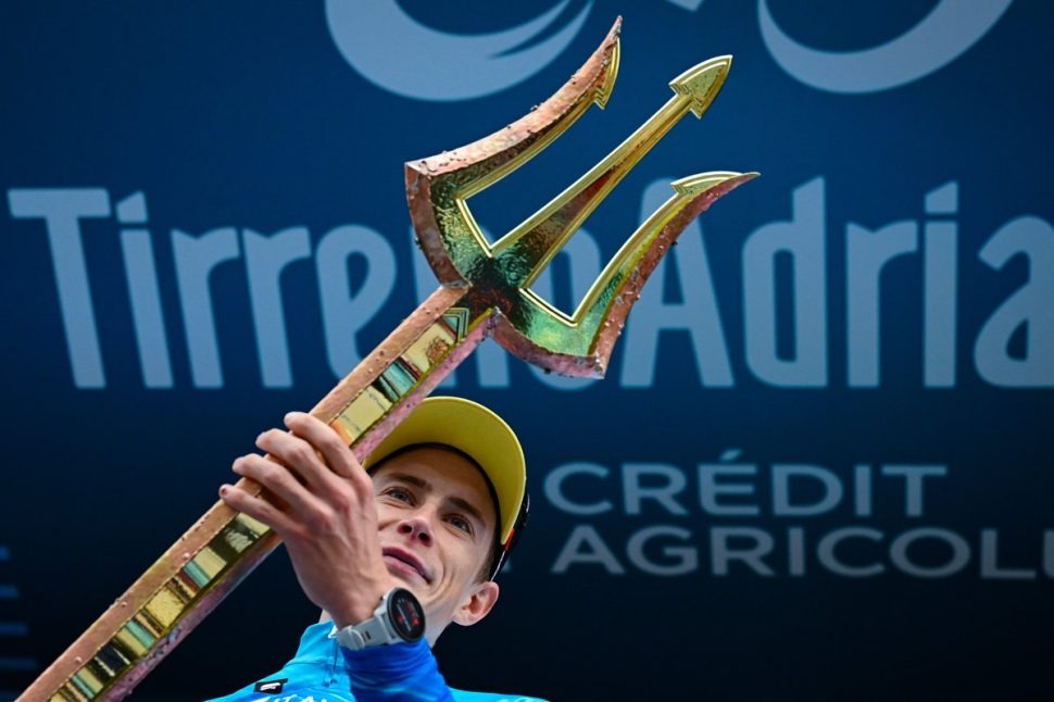Jonas-Vingegaard-wins-Tirreno-Ad.jpg