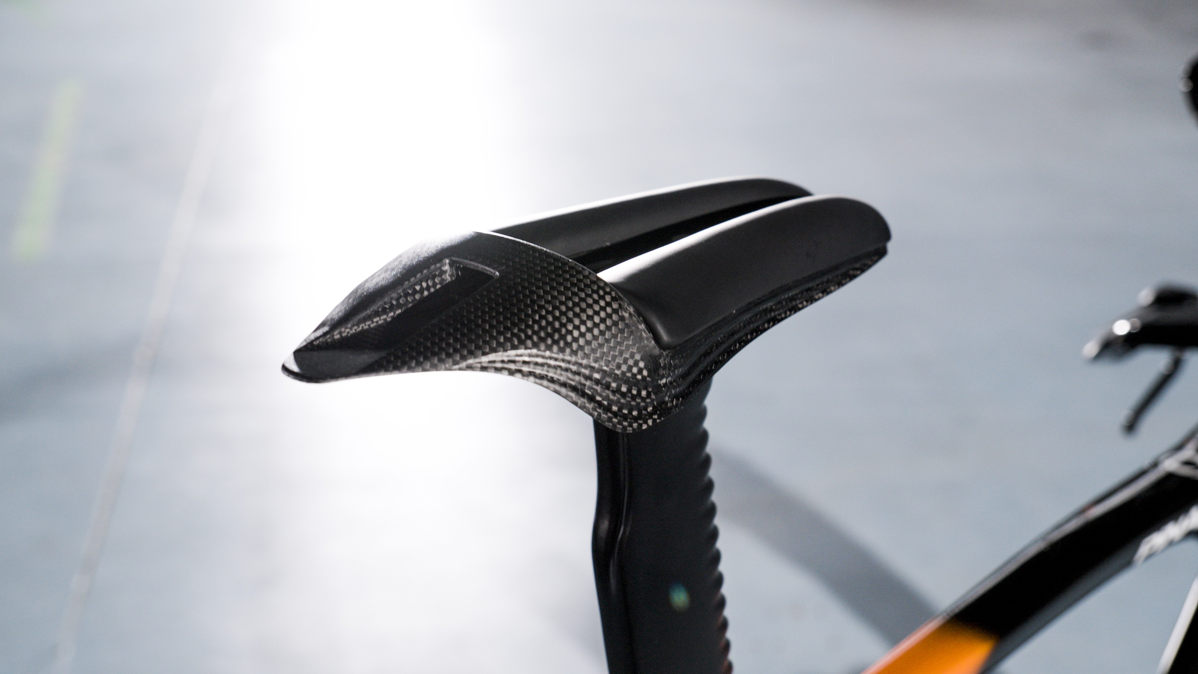 Prologo-Predator-01TT-top.jpg