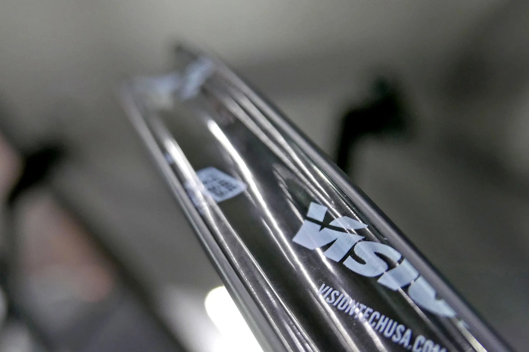 Vision-SC-SL-45-60mm-deep-affordable-aero-road-bike-wheels_tubeless.jpg